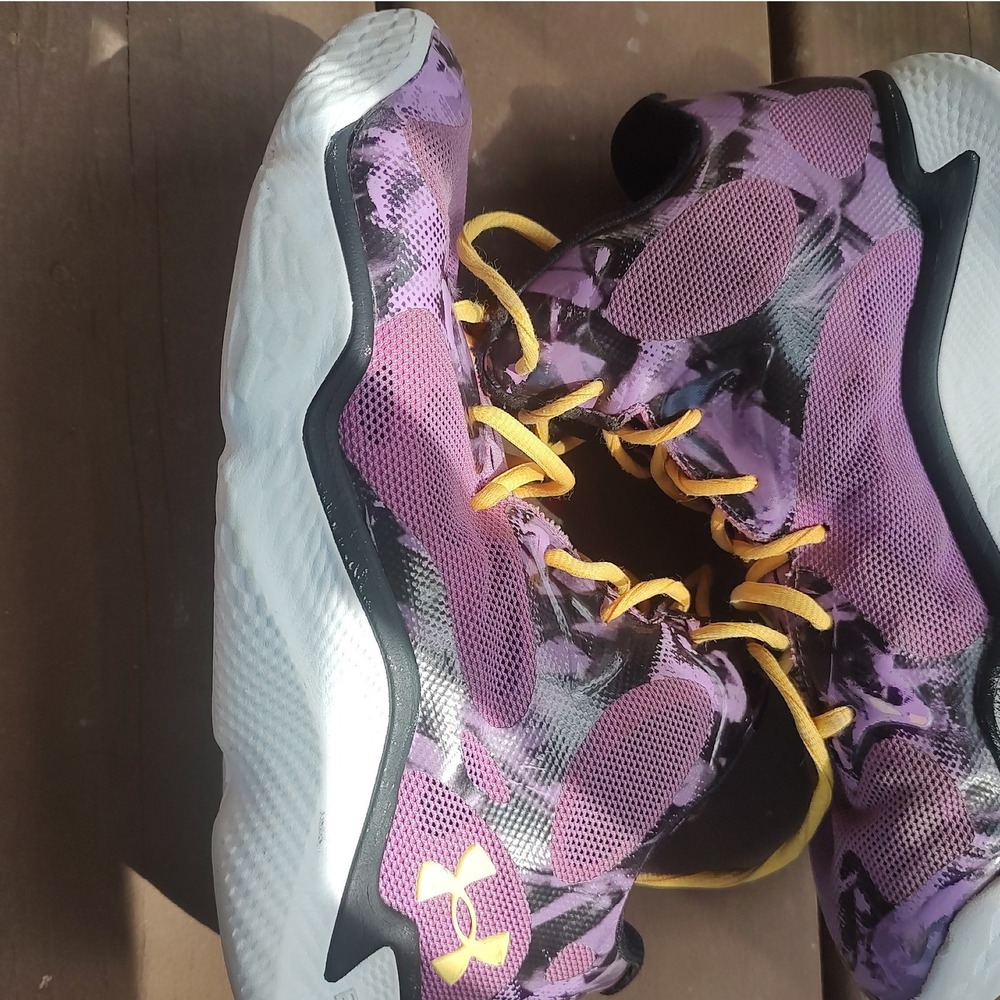 Under Armour Curry Flow 11 Future Purple Black‎ Yellow 3027372-500 Mens 9.5 W 11